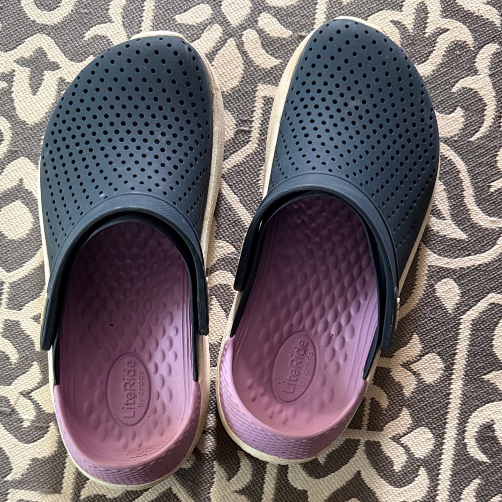 CROCS Navy and Lavender LiteRide Perforated Slip-On Clogs